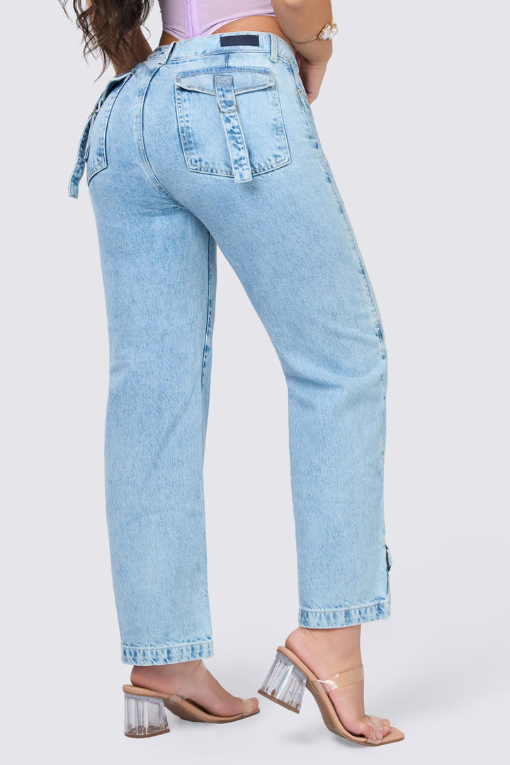 PANTALÓN BOTA RECTA AZUL CLARO 7064