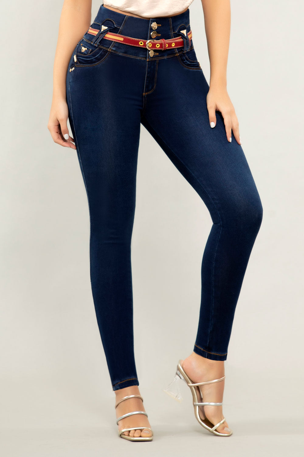 Los Mejores Jeans Colombianos - Encuentra jeans para mujer perfectos para  toda ocasión. Te traemos los recomendados de la semana. Comprar: www. jeanscolombianos.com/revel56357 #jeanscolombianos #jeanslevantacola  #fashion #style #stylish #love #girls