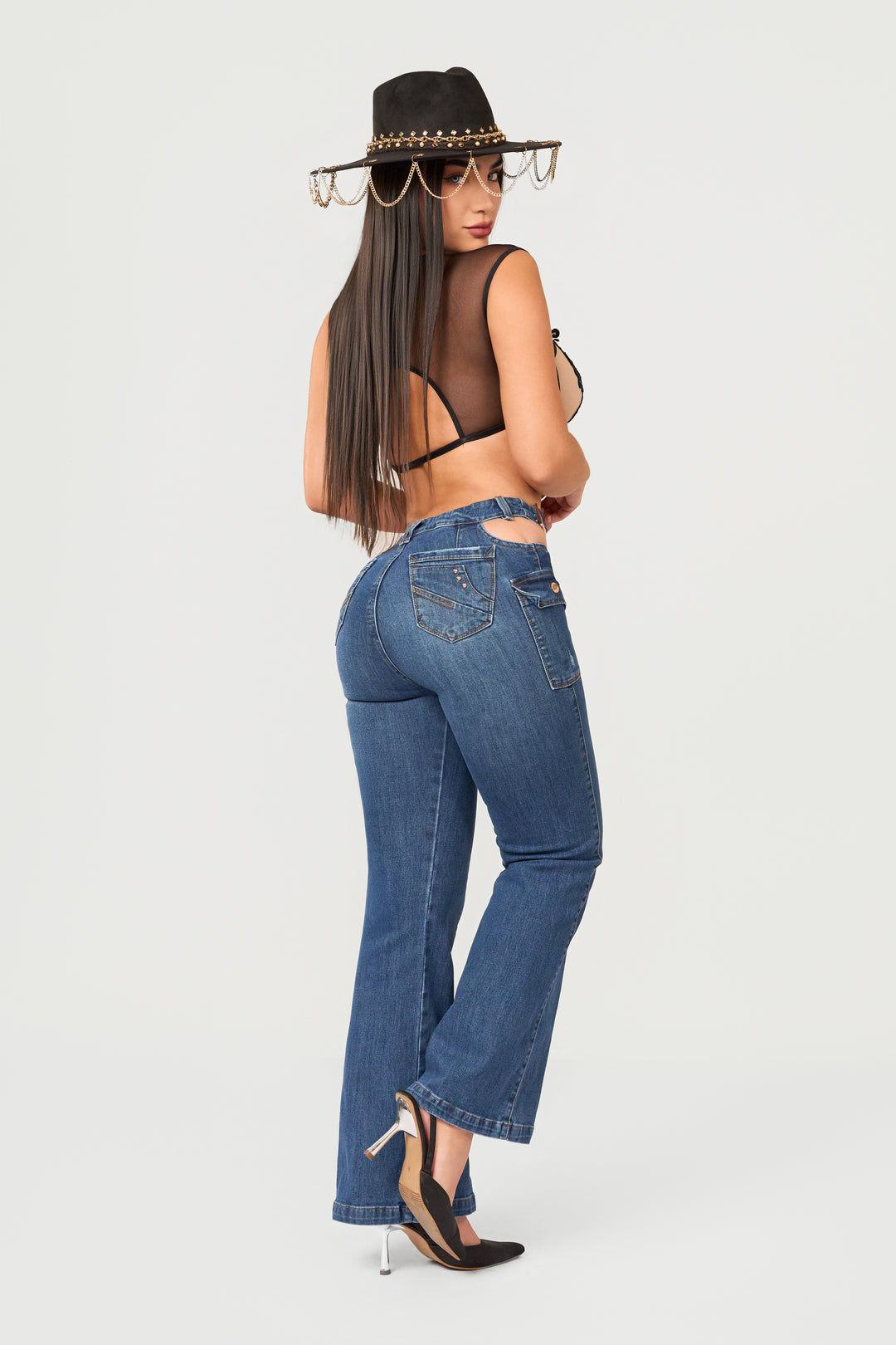 PANTALÓN LEVANTA COLA 6881