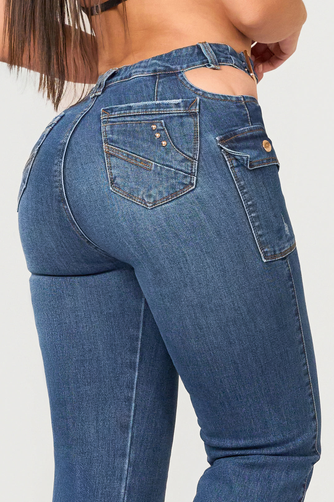PANTALÓN LEVANTA COLA 6881