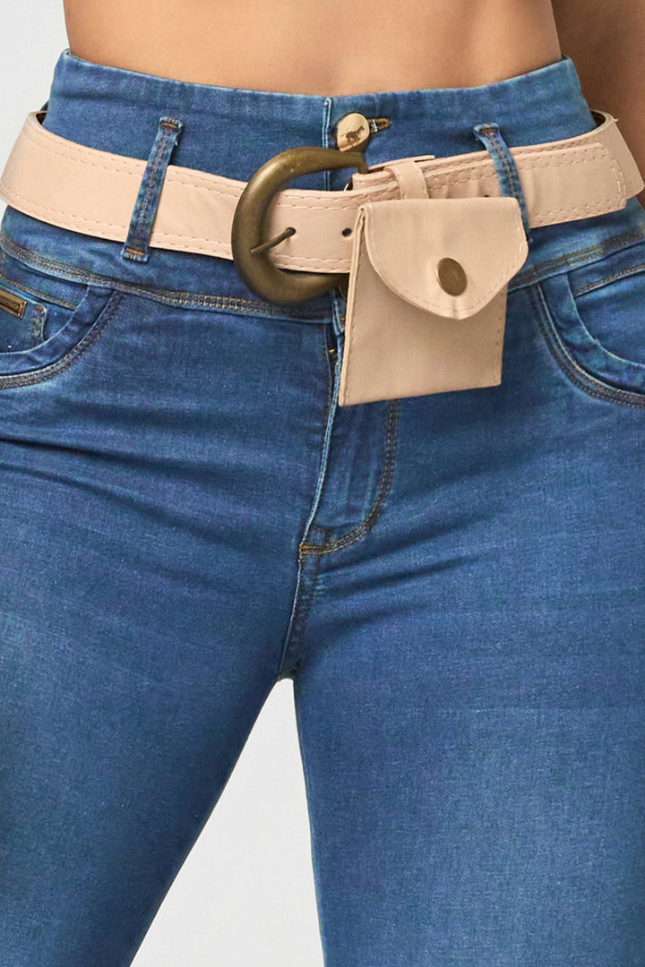 JEANS LEVANTA COLA 6863