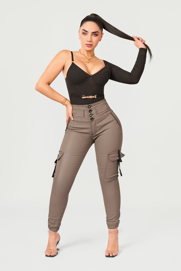 PANTALÓN EFECTO CUERO 7005