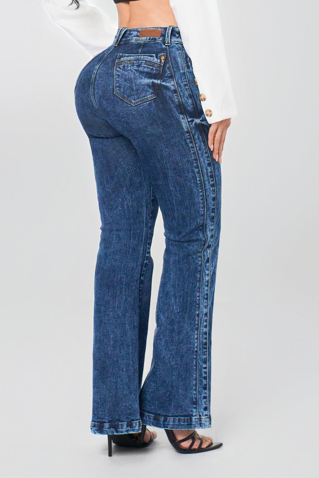PANTALÓN LEVANTA COLA 6879