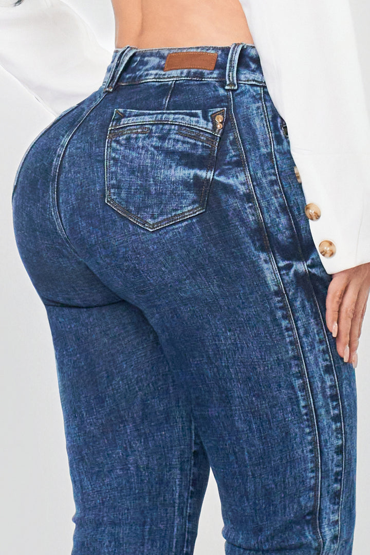 PANTALÓN LEVANTA COLA 6879