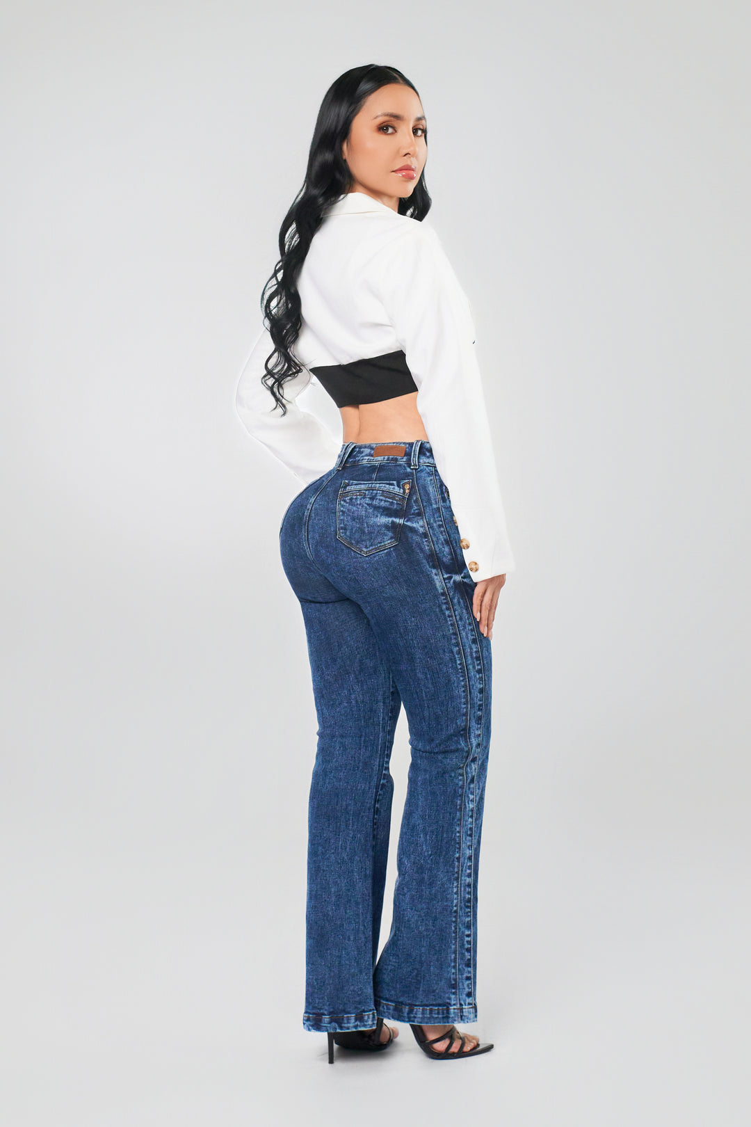 PANTALÓN LEVANTA COLA 6879