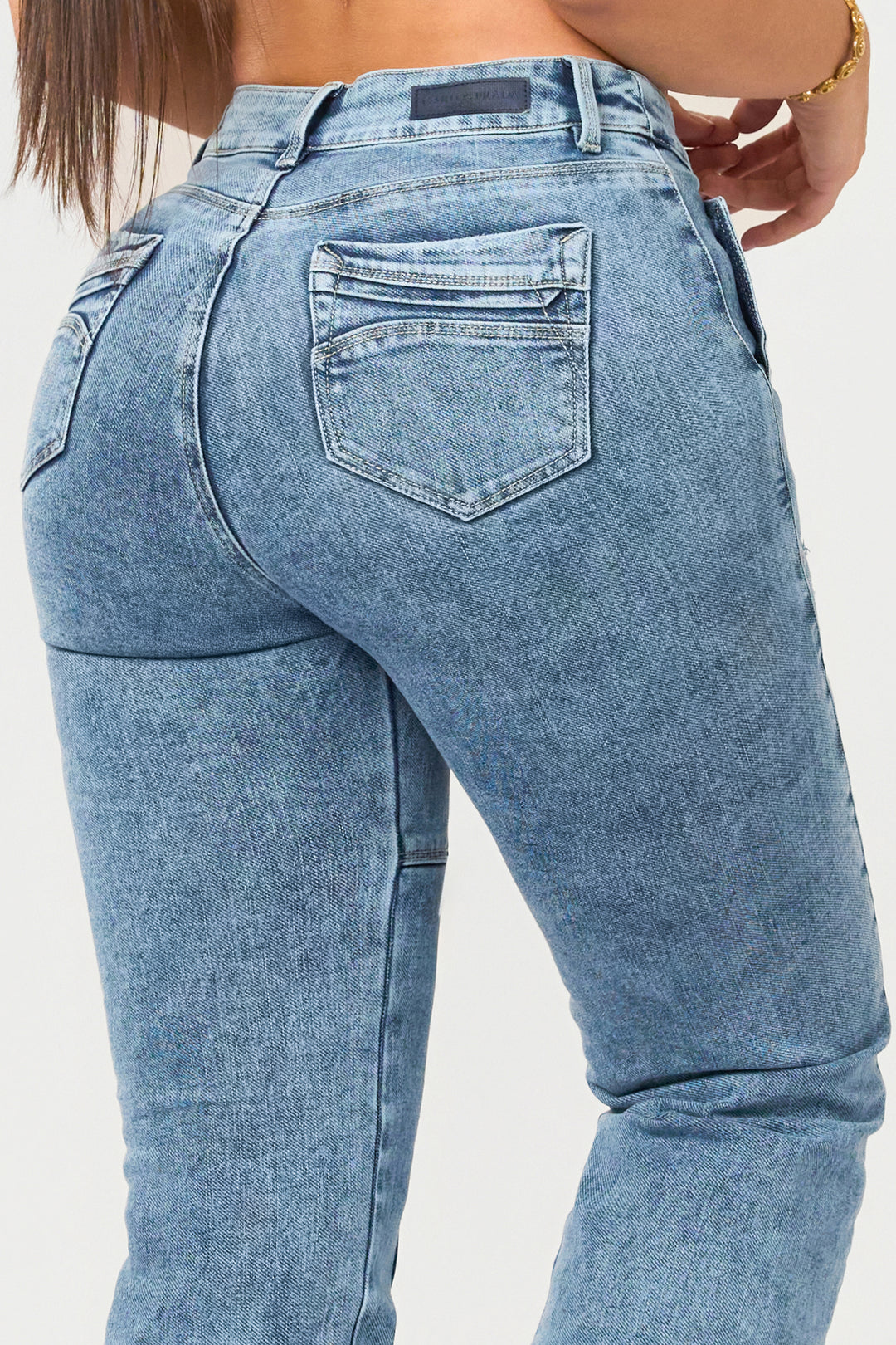 PANTALÓN BOTA RECTA 6880