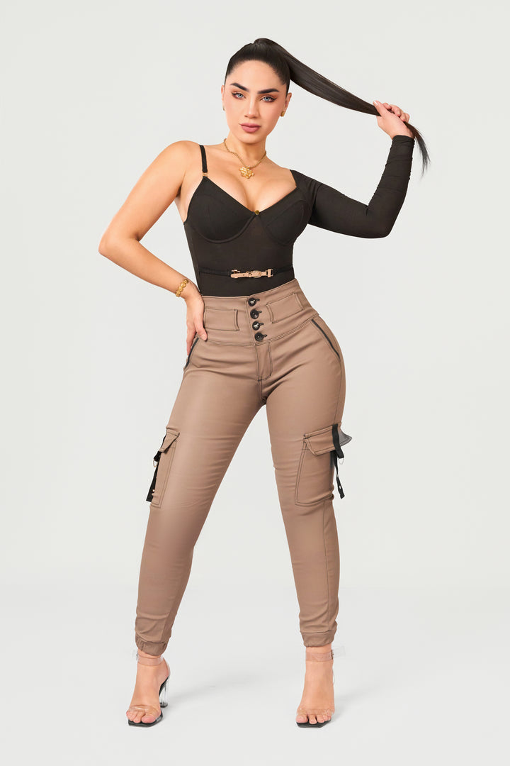 PANTALÓN EFECTO CUERO 7005