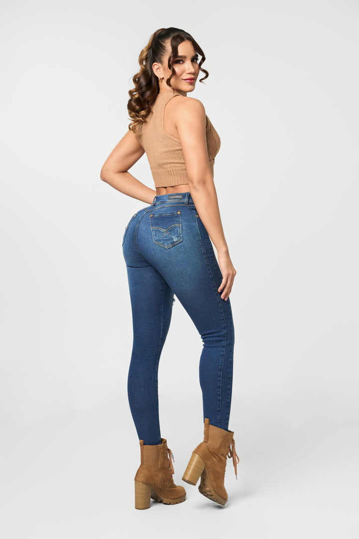JEANS LEVANTA COLA 6866