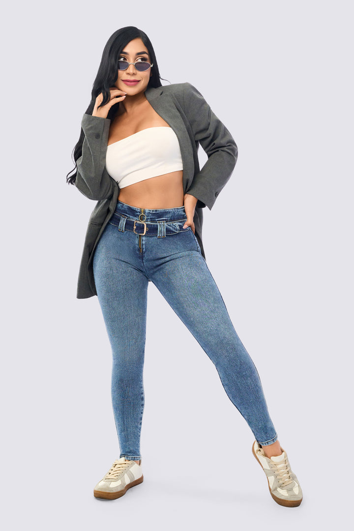 SKINNY JEANS CON CINTURÓN EN DENIM 7065-N