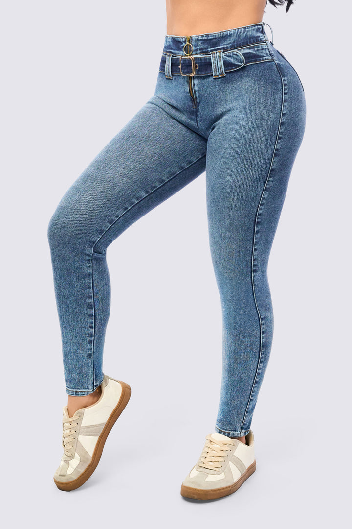 SKINNY JEANS CON CINTURÓN EN DENIM 7065-N