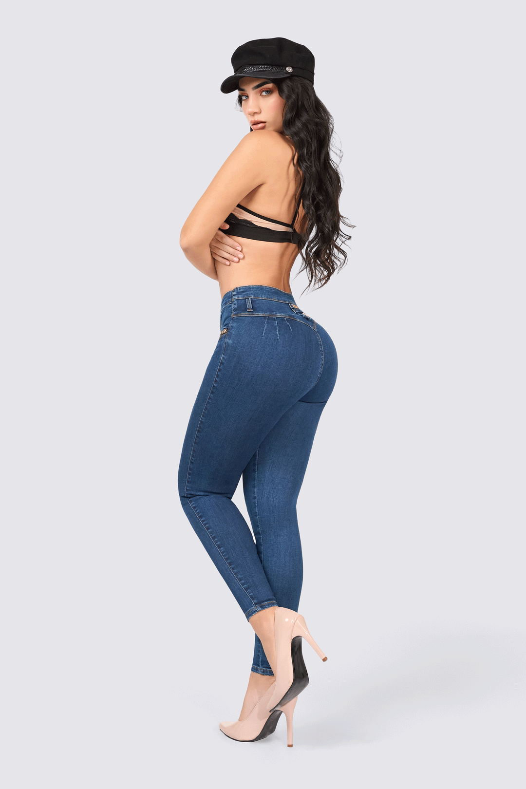 PANTALÓN LEVANTA COLA  Y CREMALLERAS DIAGONALES 7100