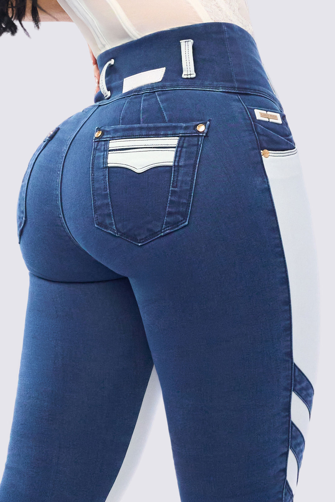 SKINNY JEAN COMBINADO DEFINE LA SILUETA 7109