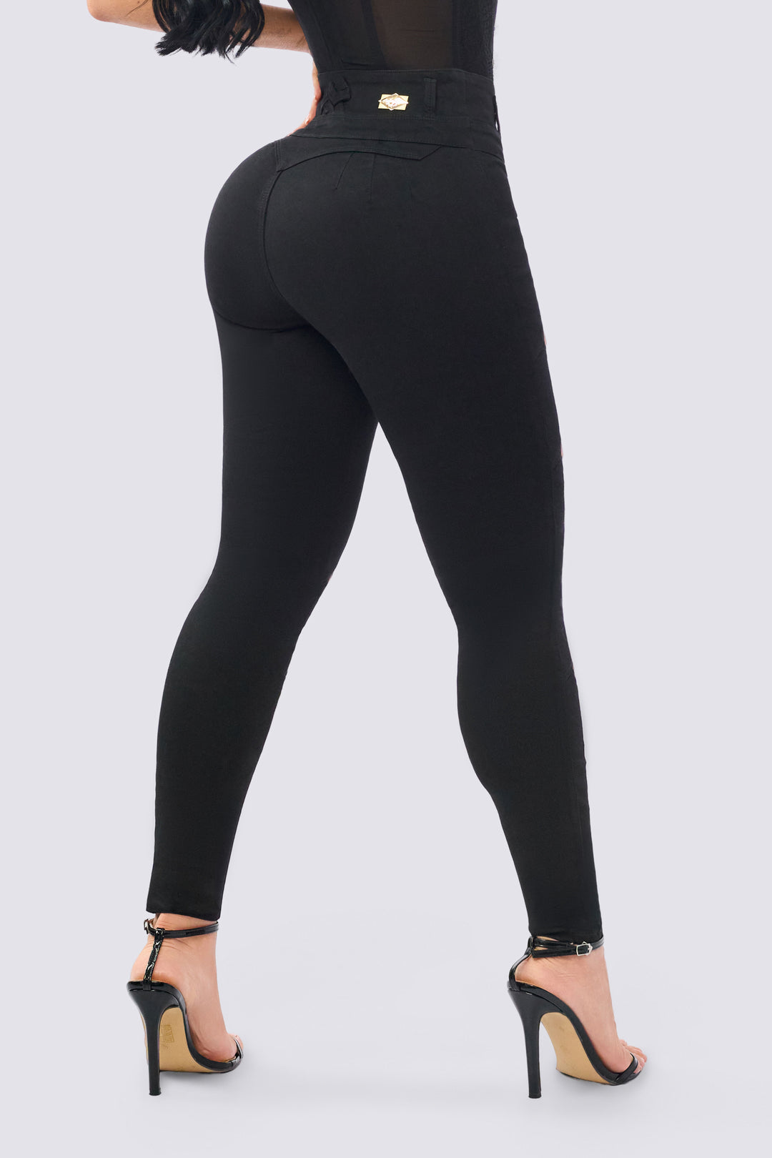 SKINNY JEANS ABERTURAS FRONTALES 7112